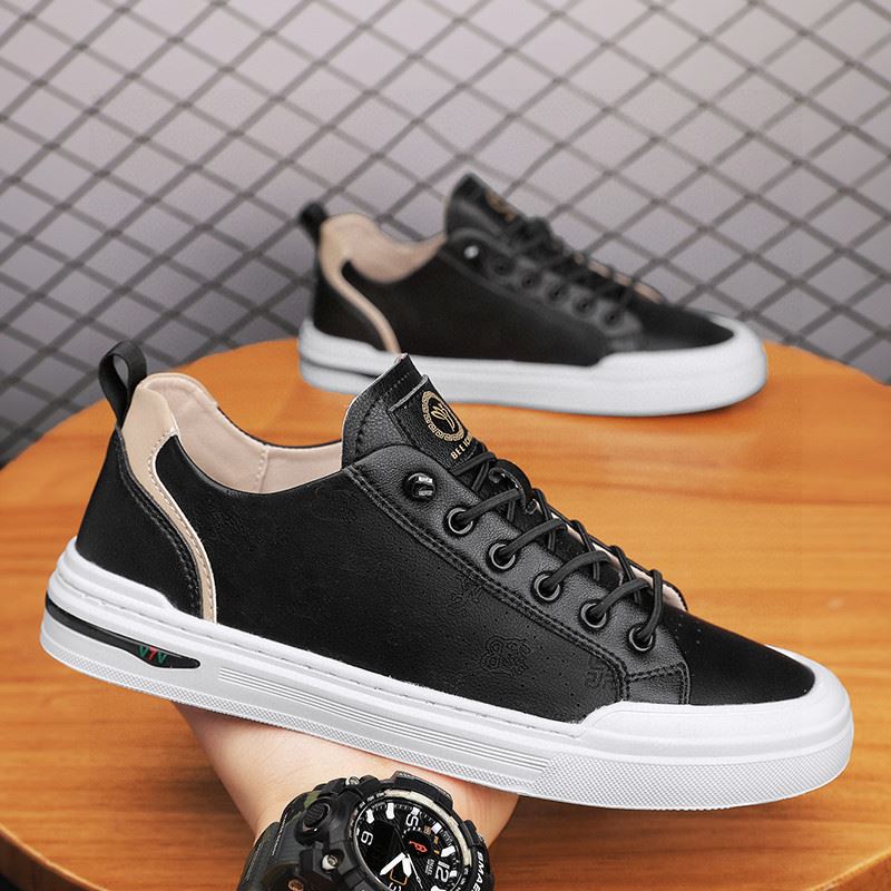 G*u*i casual shoes